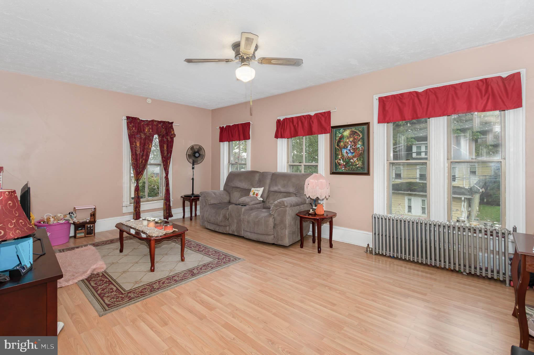 215 North Broad Street Lititz, PA 17543 - Photo 25 of 33 Gallery Image 25