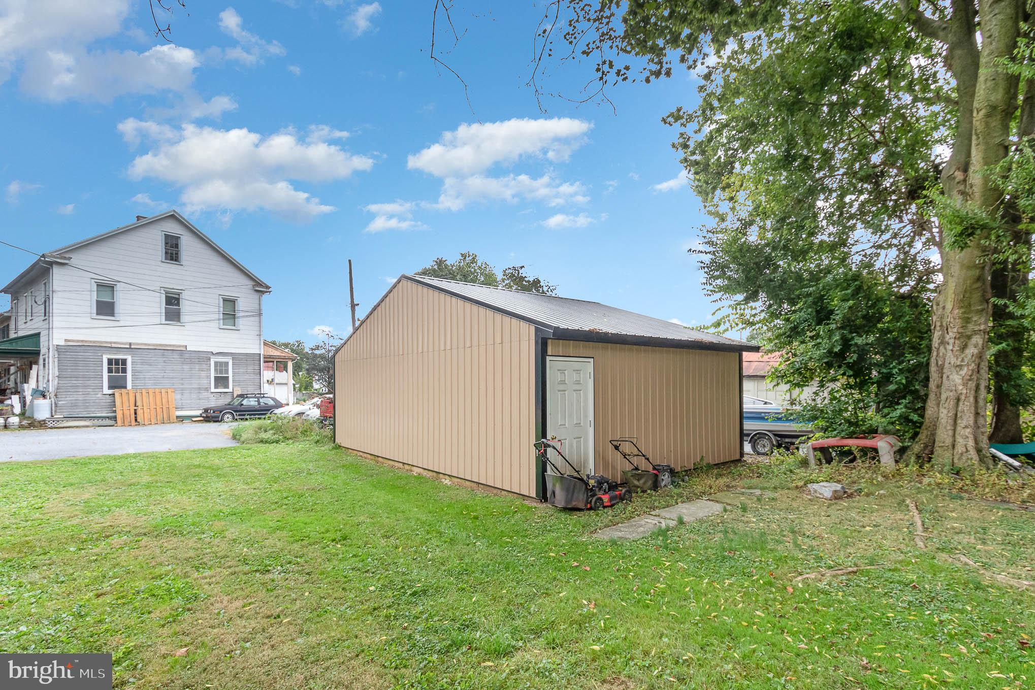 215 North Broad Street Lititz, PA 17543 - Photo 30 of 33 Gallery Image 30