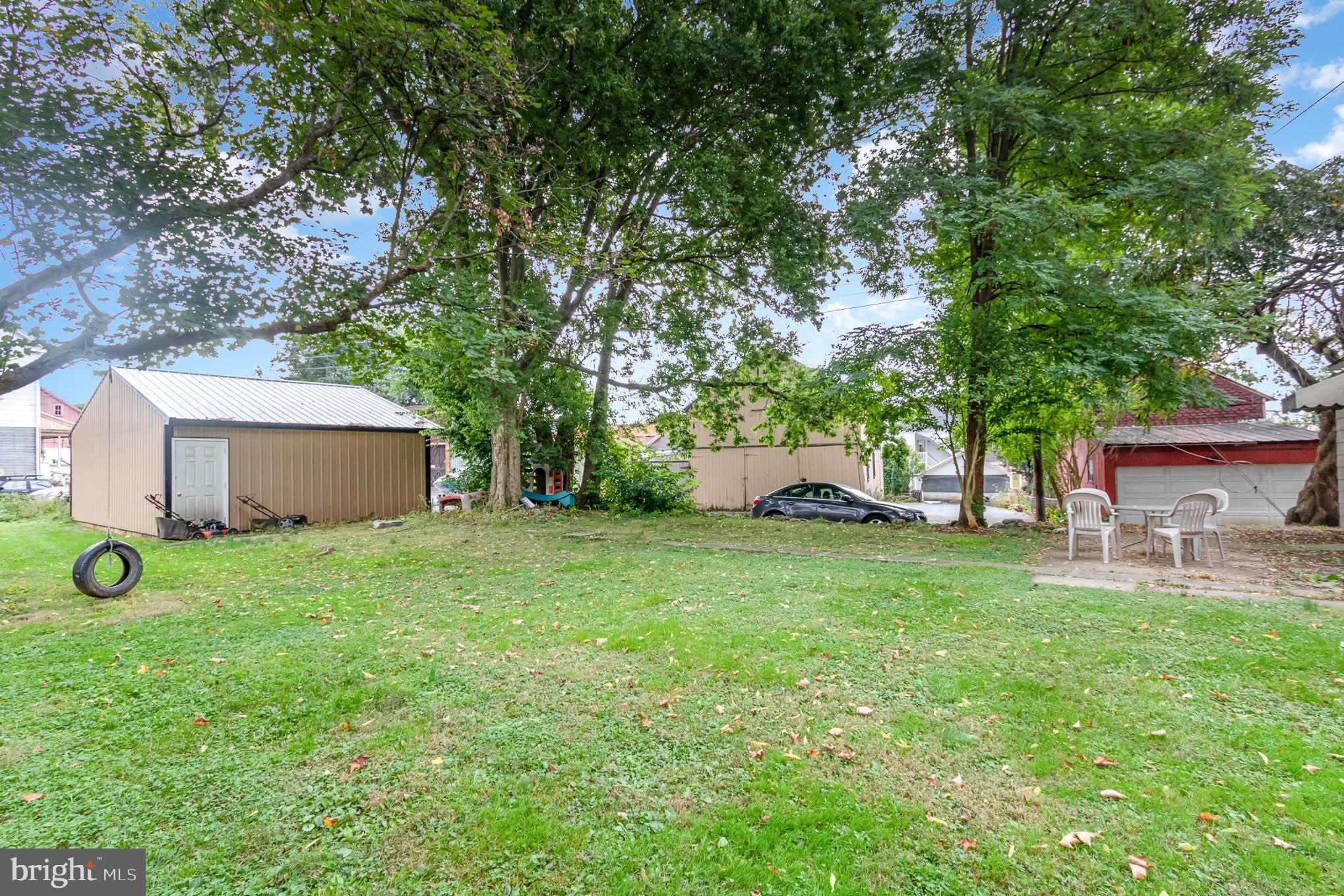 215 North Broad Street Lititz, PA 17543 - Photo 31 of 33 Gallery Image 31
