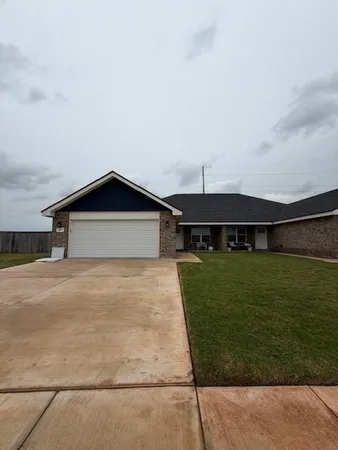$2,895 | 409 Kristi Path, Unit 405, Abilene, TX 79602