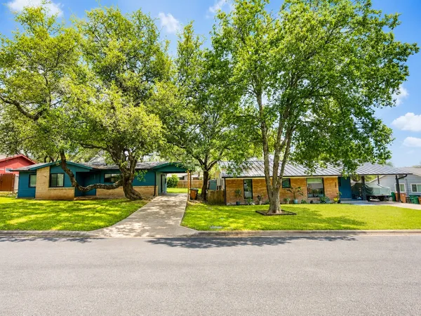 $1,250,000 | 4907 Sylvandale Drive, Austin, TX 78745