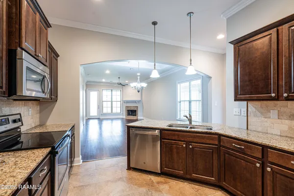 $2,000 | 606 Highland View Drive, Youngsville, LA 70592