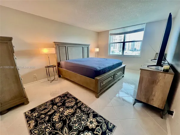 $289,000 | 3015 North Ocean Boulevard, Unit 4L, Fort Lauderdale, FL 33308