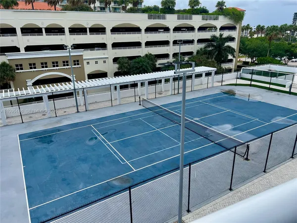 $289,000 | 3015 North Ocean Boulevard, Unit 4L, Fort Lauderdale, FL 33308