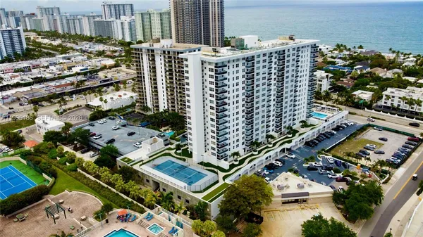 $289,000 | 3015 North Ocean Boulevard, Unit 4L, Fort Lauderdale, FL 33308