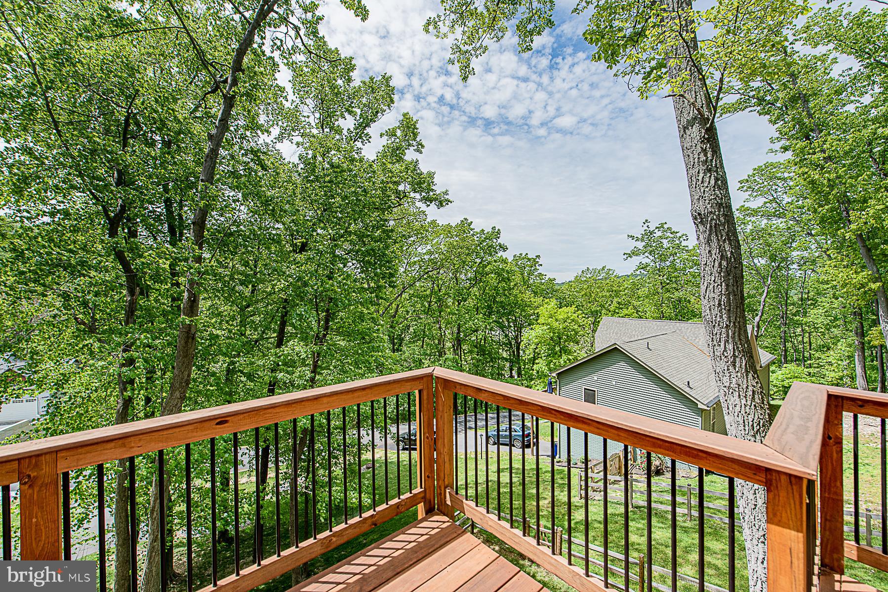 6516 Rimrock Lane New Market, MD 21774 - Photo 35 of 40 Newer deck