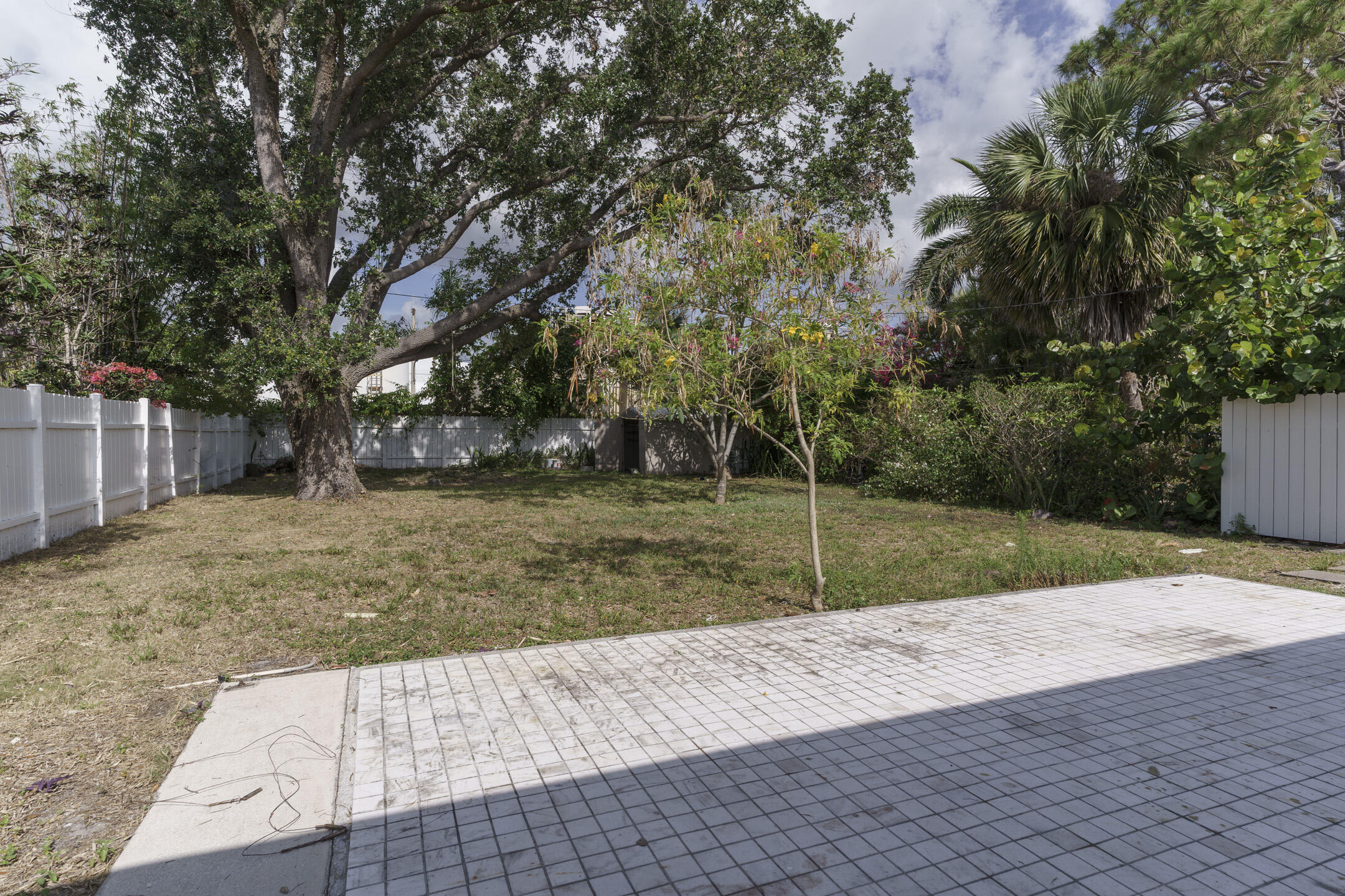 331 Pinewood Street Lantana, FL 33462 - Photo 19 of 30 untitled_58_of_81