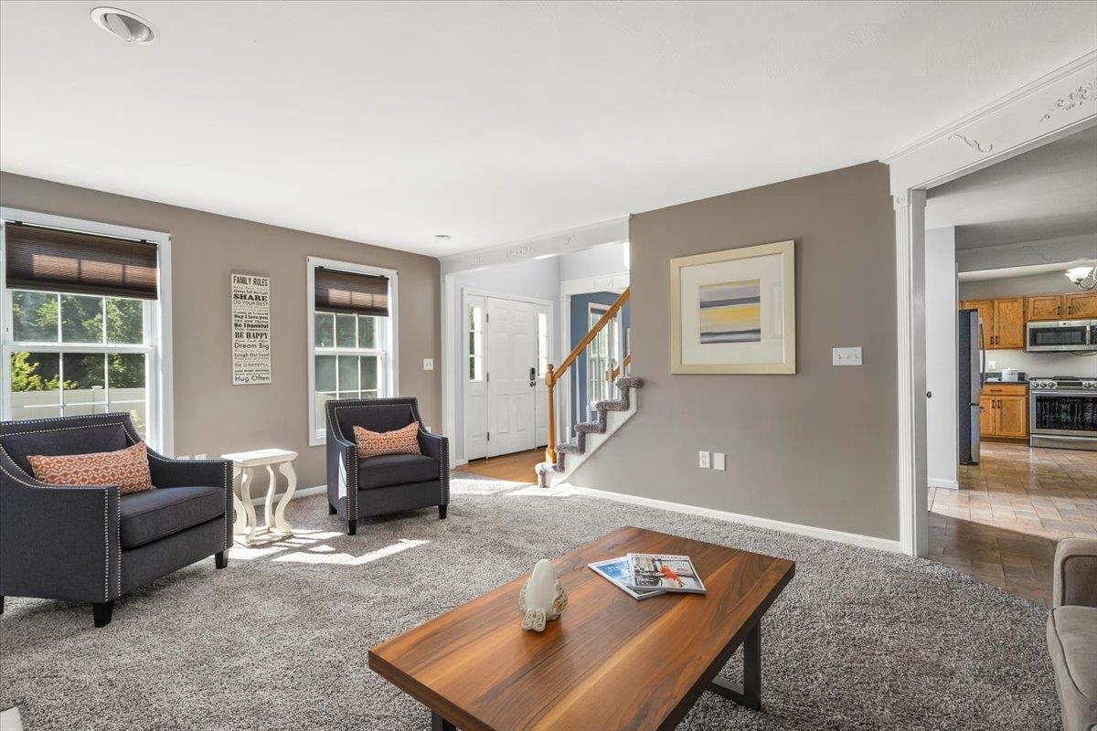 9 Meetinghouse Road Merrimack, NH 03054 - Photo 19 of 40