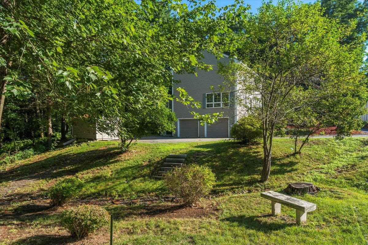 9 Meetinghouse Road Merrimack, NH 03054 - Photo 39 of 40