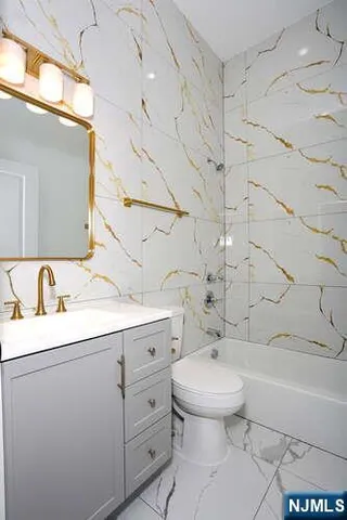 $2,800 | 385 Passaic Avenue, Unit 4, Lodi, NJ 07644