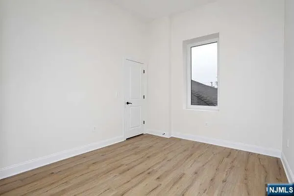 $2,800 | 385 Passaic Avenue, Unit 4, Lodi, NJ 07644