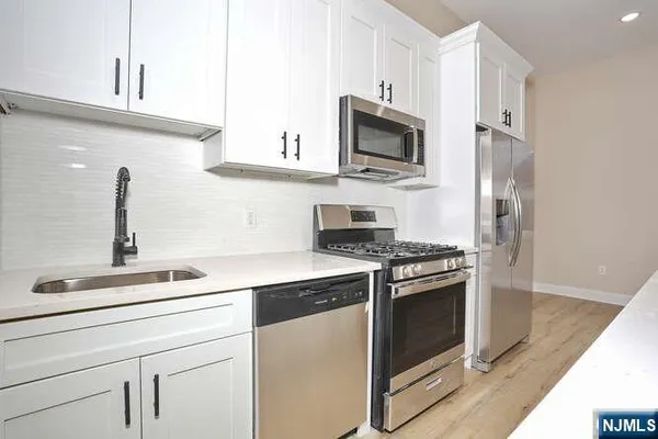 $2,800 | 385 Passaic Avenue, Unit 4, Lodi, NJ 07644