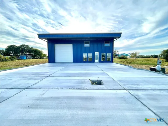 a view of outdoor space