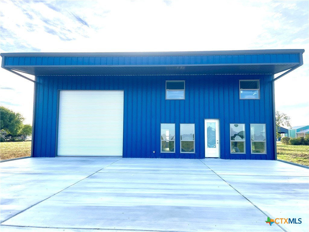 29 Carrie Street Port O'Connor, TX 77982 - Photo 3 of 29 a view of outdoor space