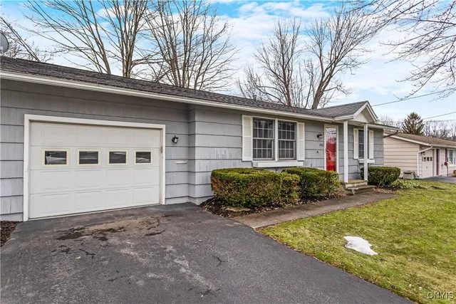 $215,000 | 4901 Driftwood Drive, Salina, NY 13088