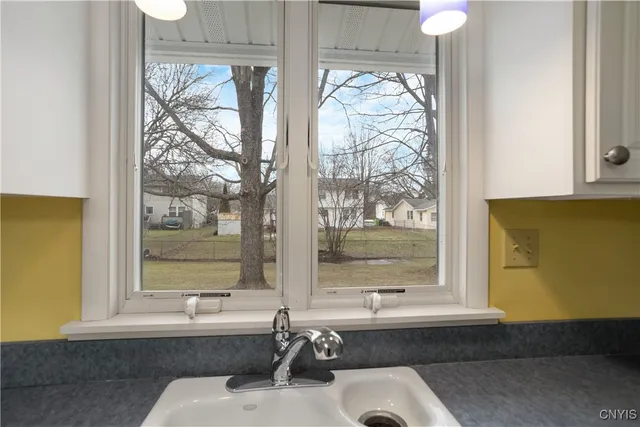 $215,000 | 4901 Driftwood Drive, Salina, NY 13088