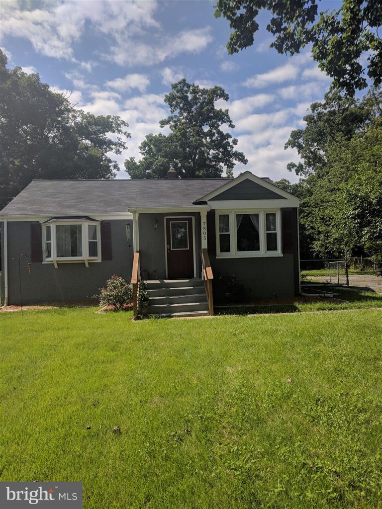 7505 Putt Road Fort Washington, MD 20744 - Photo 1 of 25 Exterior (Front)