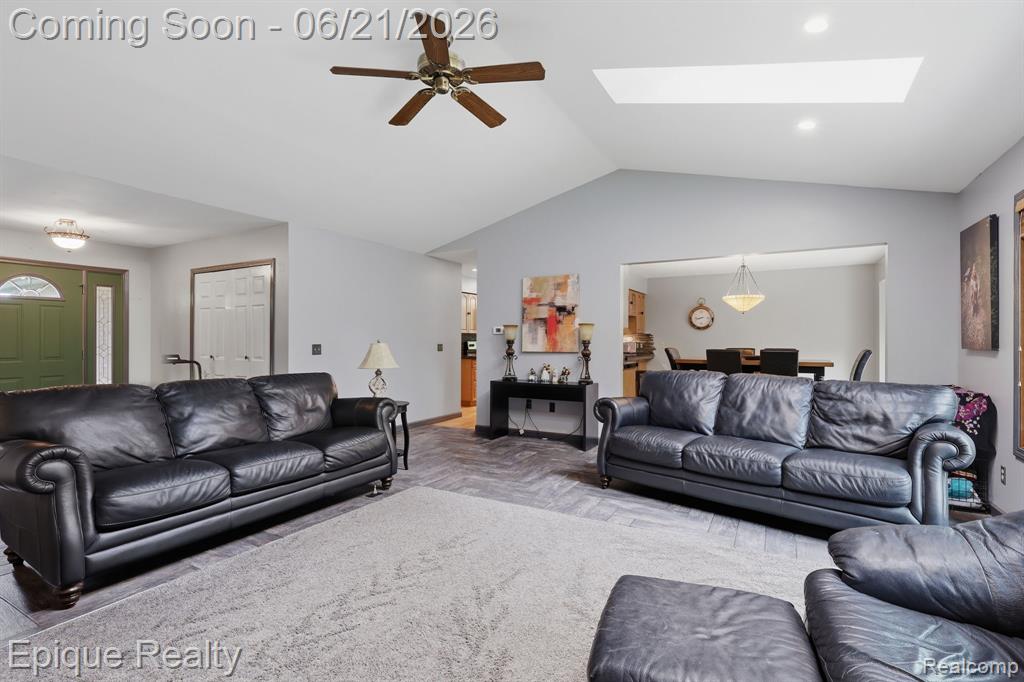 2348 Rochester Road Leonard, MI 48367 - Photo 8 of 31
