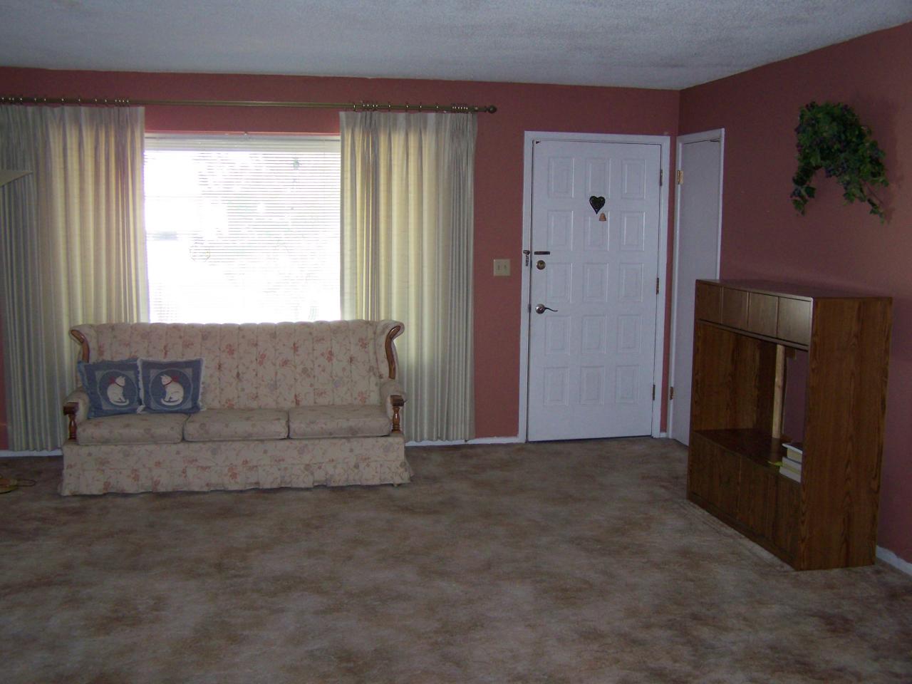 6329 East Adobe Road Mesa, AZ 85205 - Photo 5 of 5 Living Room