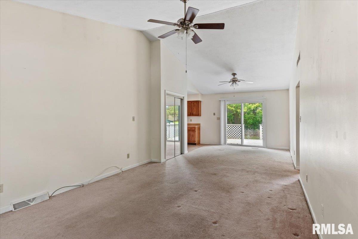 3329 Rawlings Drive Springfield, IL 62704 - Photo 3 of 24