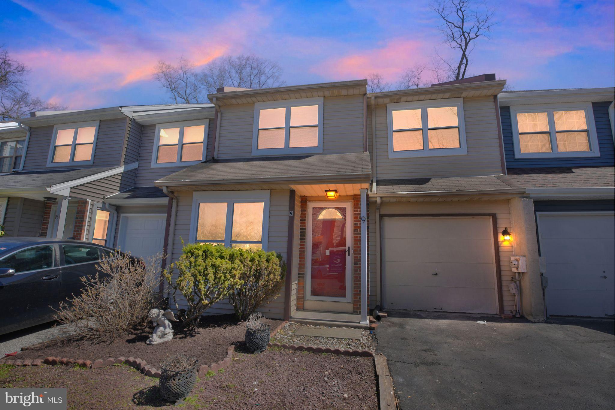 9 East Ridge Mews Newtown, PA 18940 - Photo 2 of 32 New windows throughout