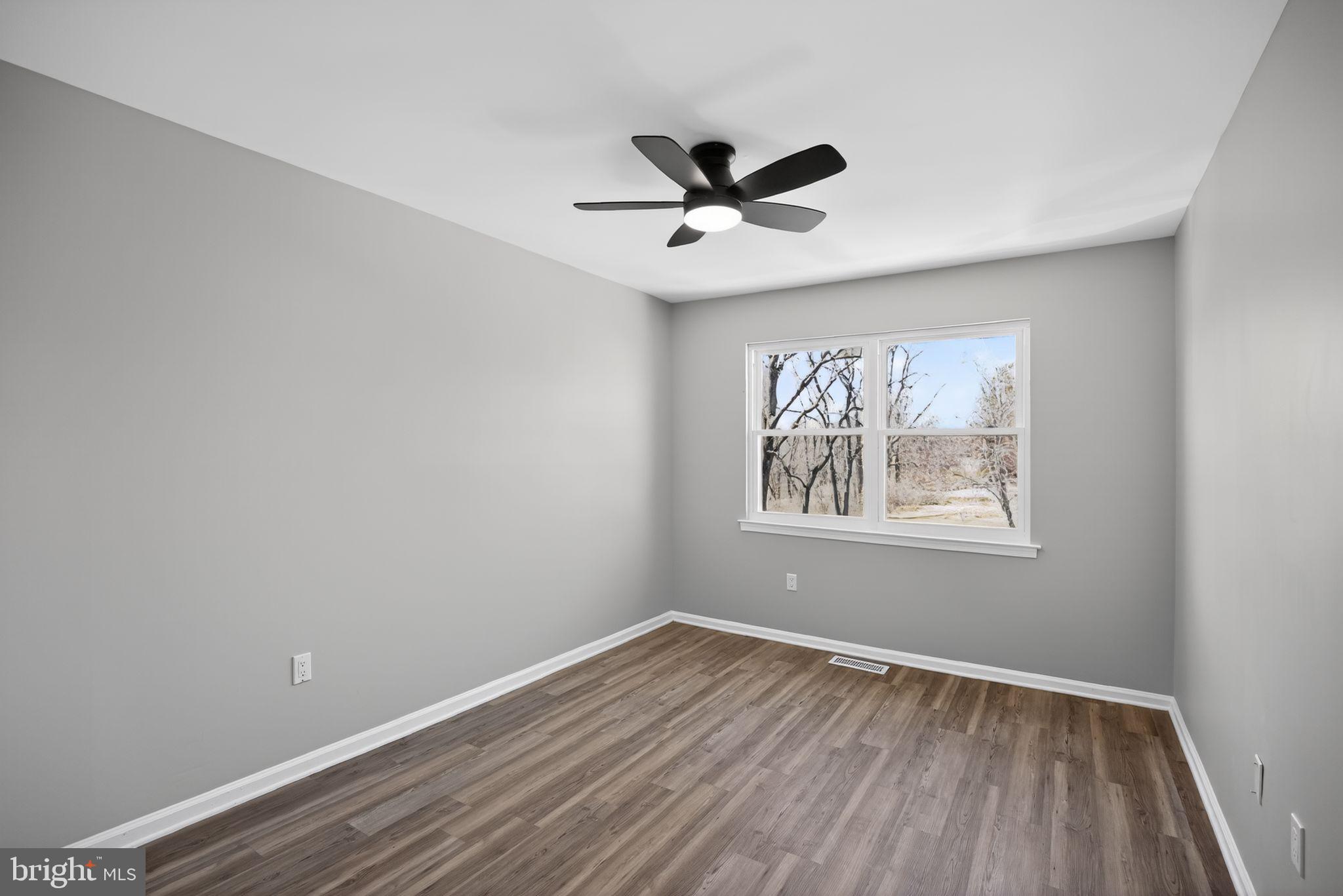 9 East Ridge Mews Newtown, PA 18940 - Photo 22 of 32 Huge bedrooms with fresh paint