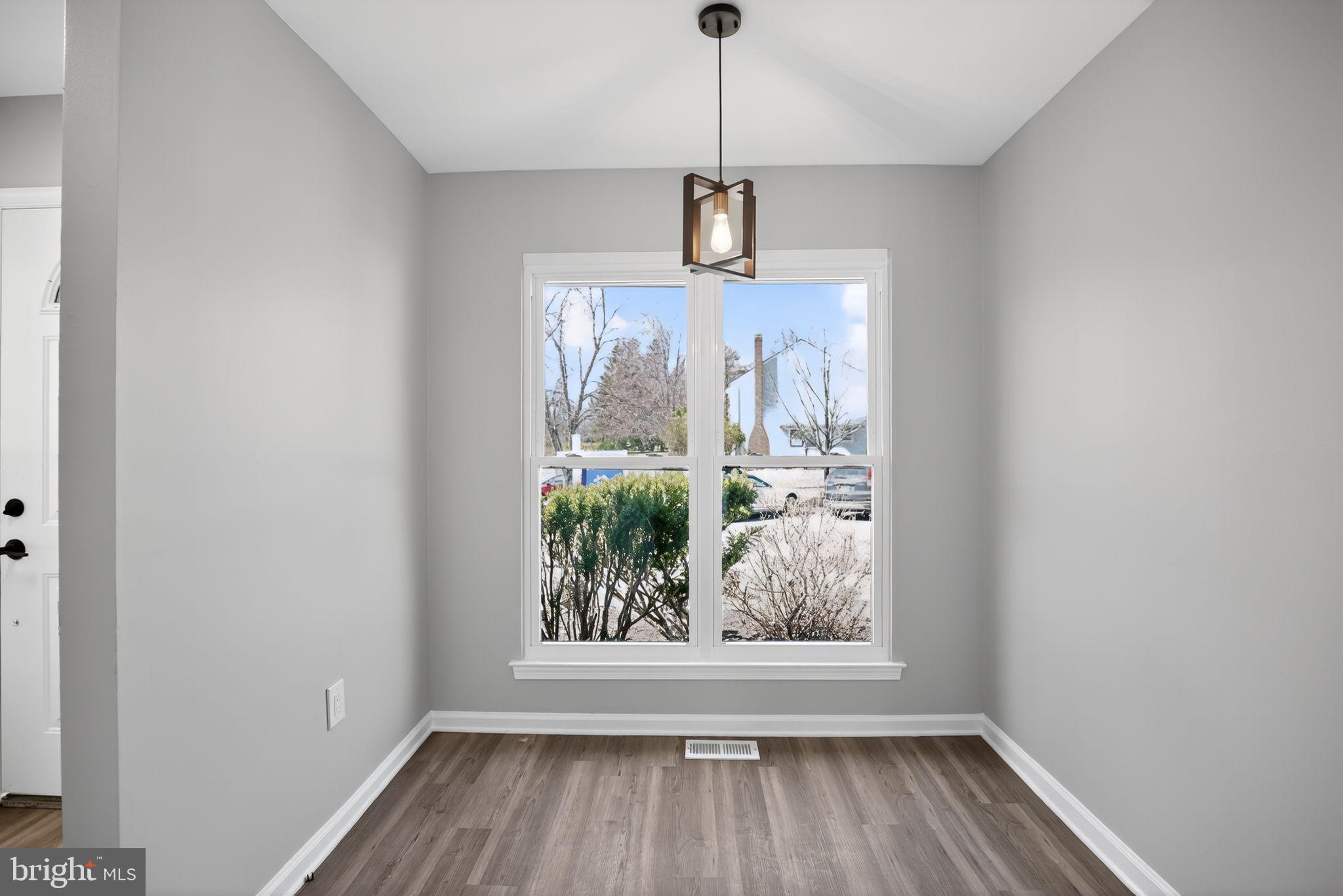 9 East Ridge Mews Newtown, PA 18940 - Photo 6 of 32 Seperate Breakfast Room