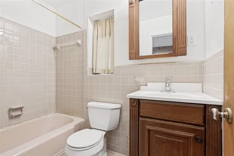 $248,950 | 422 West Daugherty Drive, Garland, TX 75041