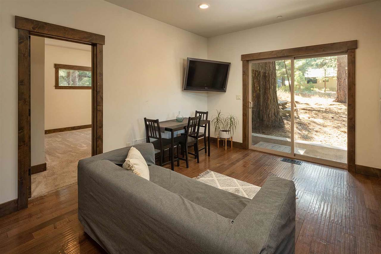 11067 Torrey Pine Road Truckee, CA 96161 - Photo 15 of 21