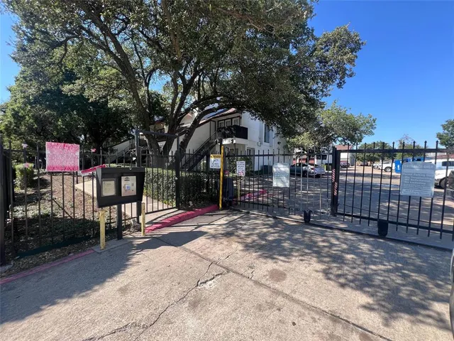 $130,000 | 13217 Emily Road, Unit 3209, Dallas, TX 75240