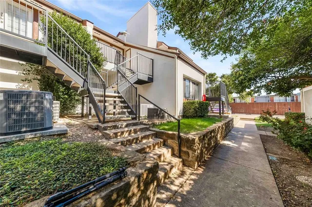 $130,000 | 13217 Emily Road, Unit 3209, Dallas, TX 75240