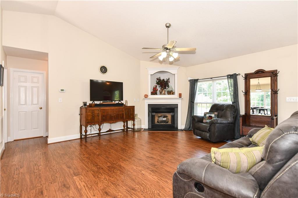 8757 Circle Drive Rural Hall, NC 27045 - Photo 9 of 37 Gallery Image 9