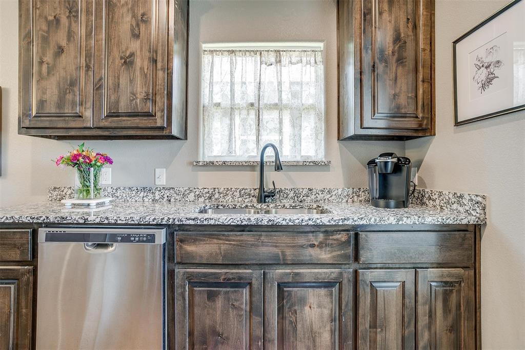 2700 James Road Granbury, TX 76049 - Photo 10 of 40