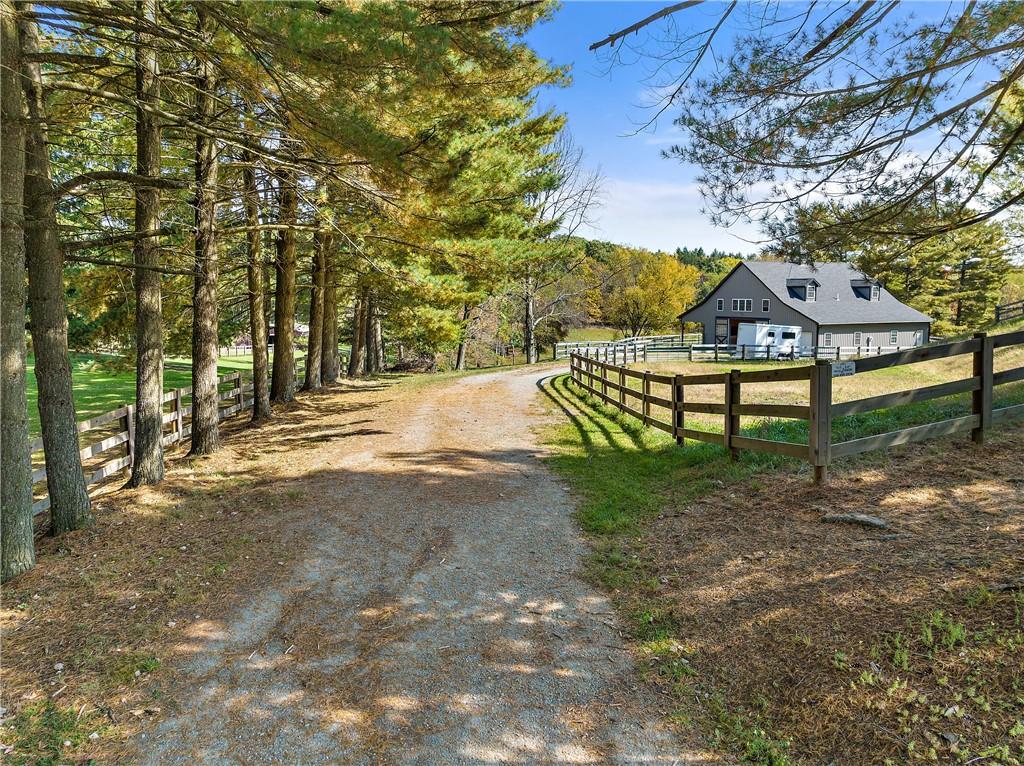 2208 Henry Road Sewickley, PA 15143 - Photo 5 of 48 Gallery Image 5