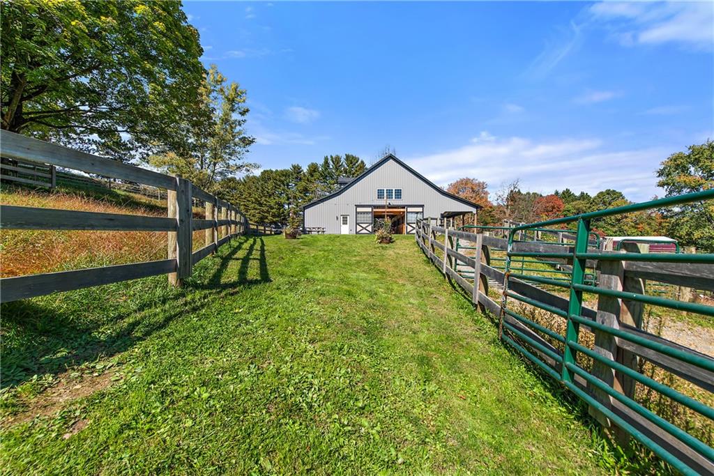 2208 Henry Road Sewickley, PA 15143 - Photo 8 of 48 Gallery Image 8