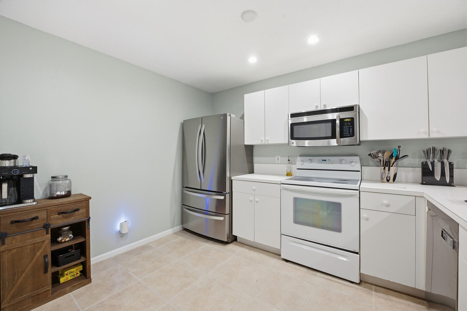 5292 Pine Meadows Road Lake Worth, FL 33463 - Photo 9 of 50 pine meadows12