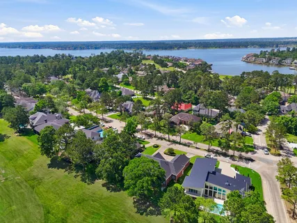 $650,000 | 1151 Bentwater Drive, Montgomery, TX 77356