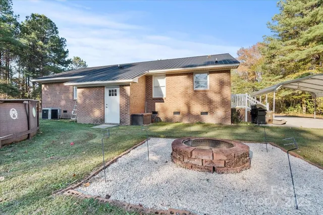 $225,000 | 173 Birdsong Road, Cheraw, SC 29520