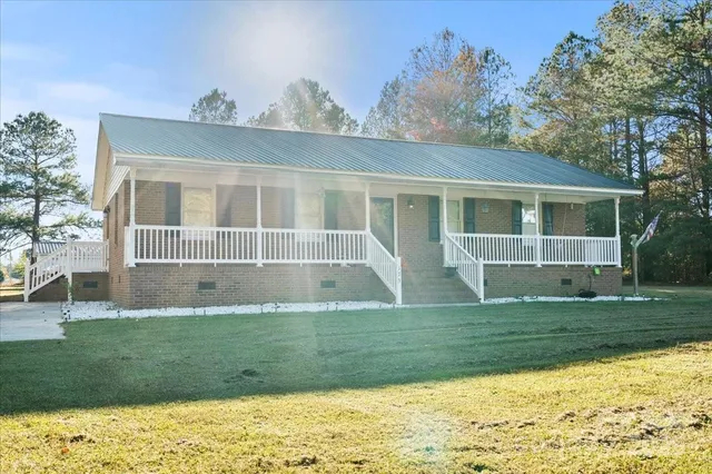 $225,000 | 173 Birdsong Road, Cheraw, SC 29520