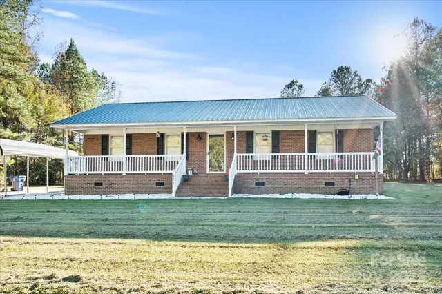$225,000 | 173 Birdsong Road, Cheraw, SC 29520