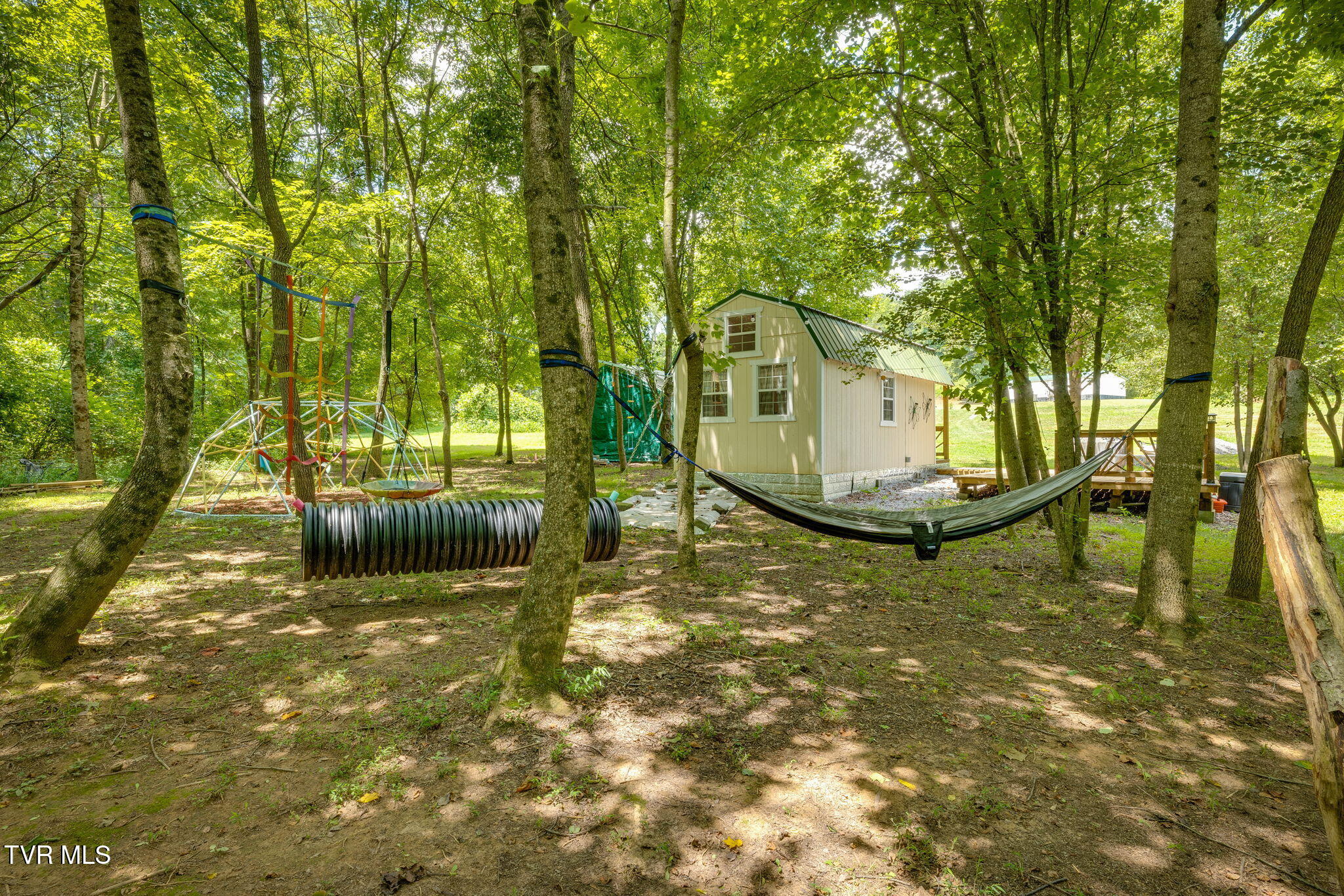 2588 West Carters Valley Road Surgoinsville, TN 37873 - Photo 48 of 57 046