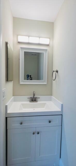 10760 Lake Oak Way Boca Raton, FL 33498 - Photo 12 of 26 Half bath on 1st floor