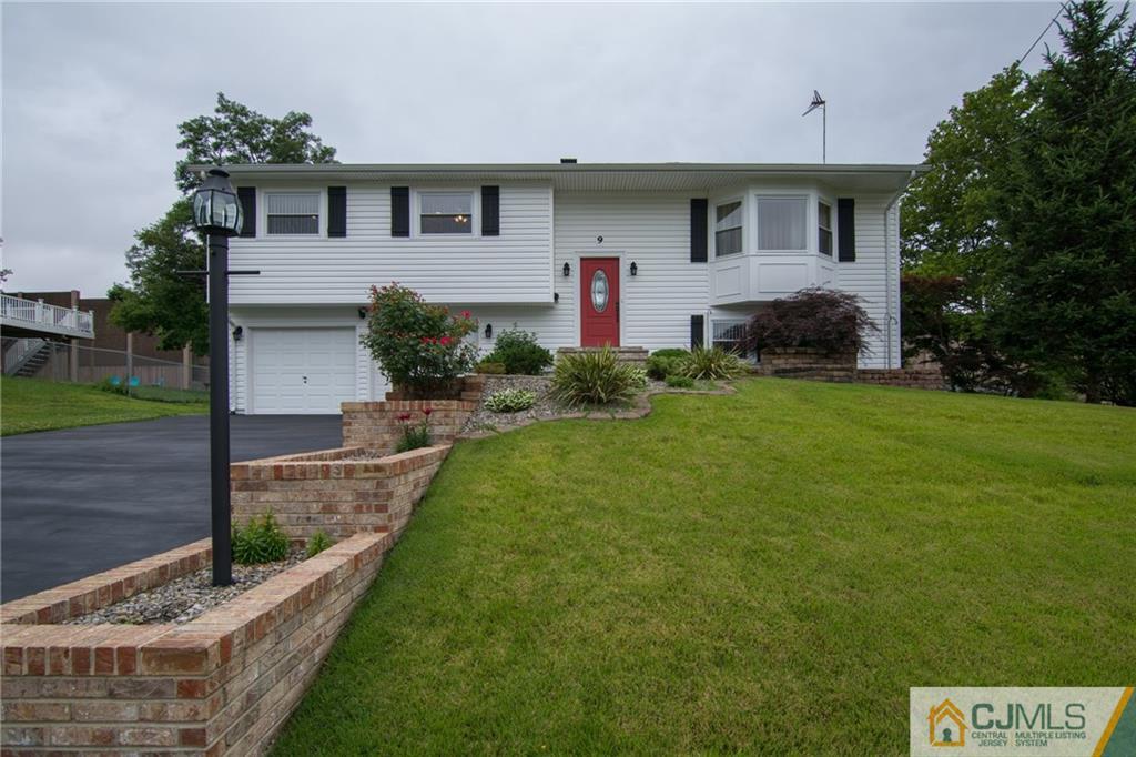 9 Sherry Road East Brunswick, NJ 08816 - Photo 1 of 25 Gallery Image 1