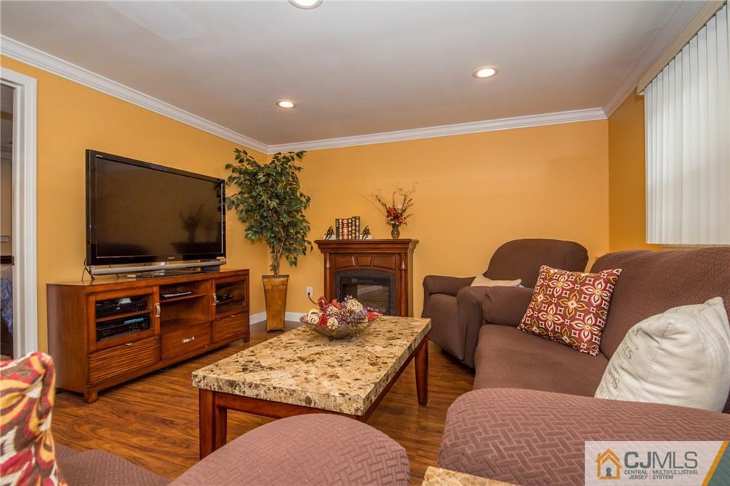 9 Sherry Road East Brunswick, NJ 08816 - Photo 15 of 25 Gallery Image 15