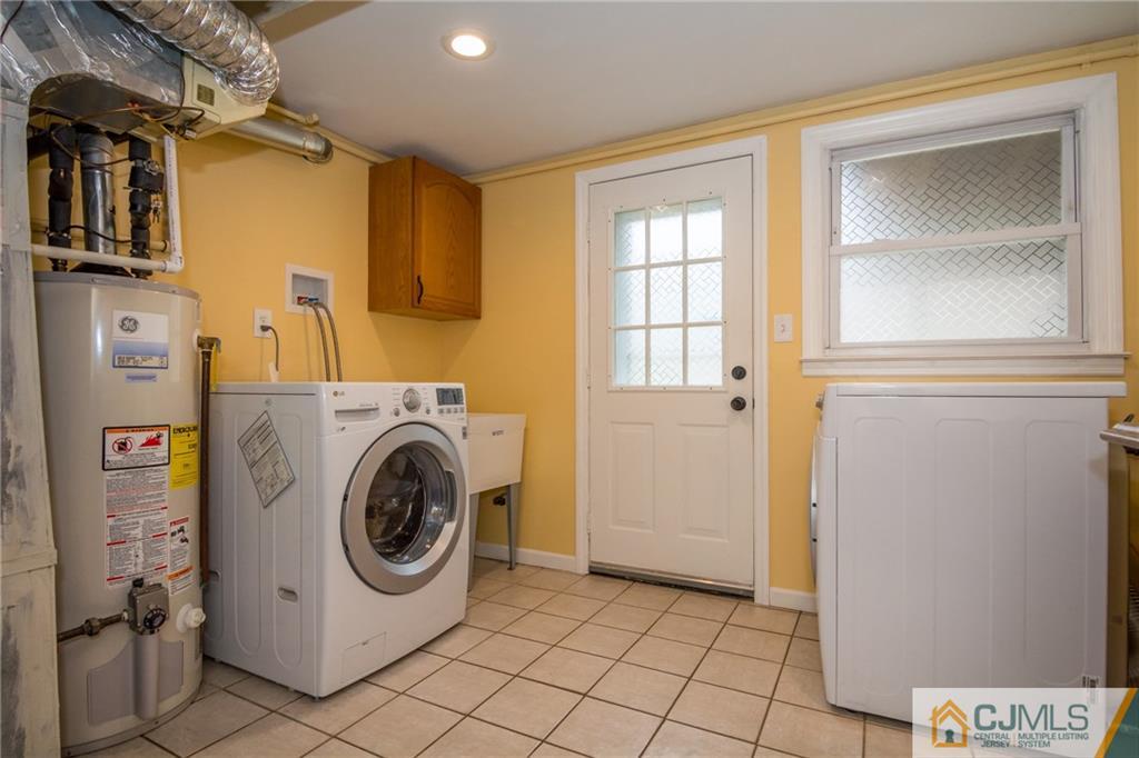 9 Sherry Road East Brunswick, NJ 08816 - Photo 21 of 25 Gallery Image 21