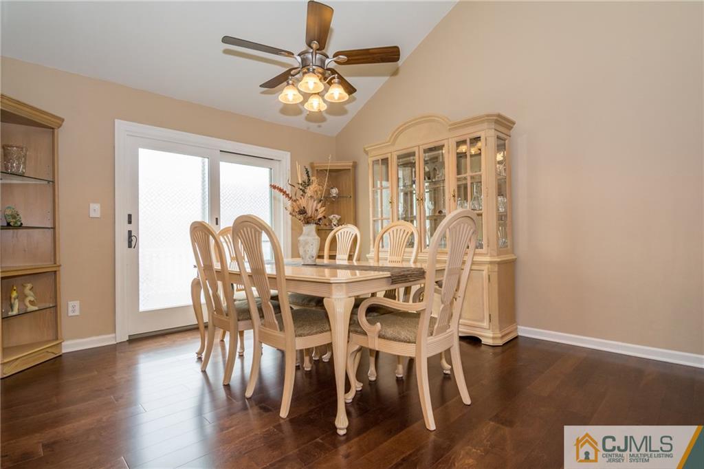 9 Sherry Road East Brunswick, NJ 08816 - Photo 5 of 25 Gallery Image 5
