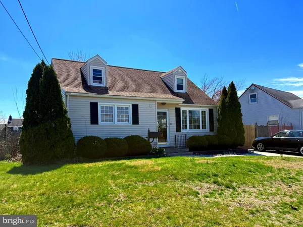 $300,000 | 512 Cloverdale Road, Blackwood, NJ 08012