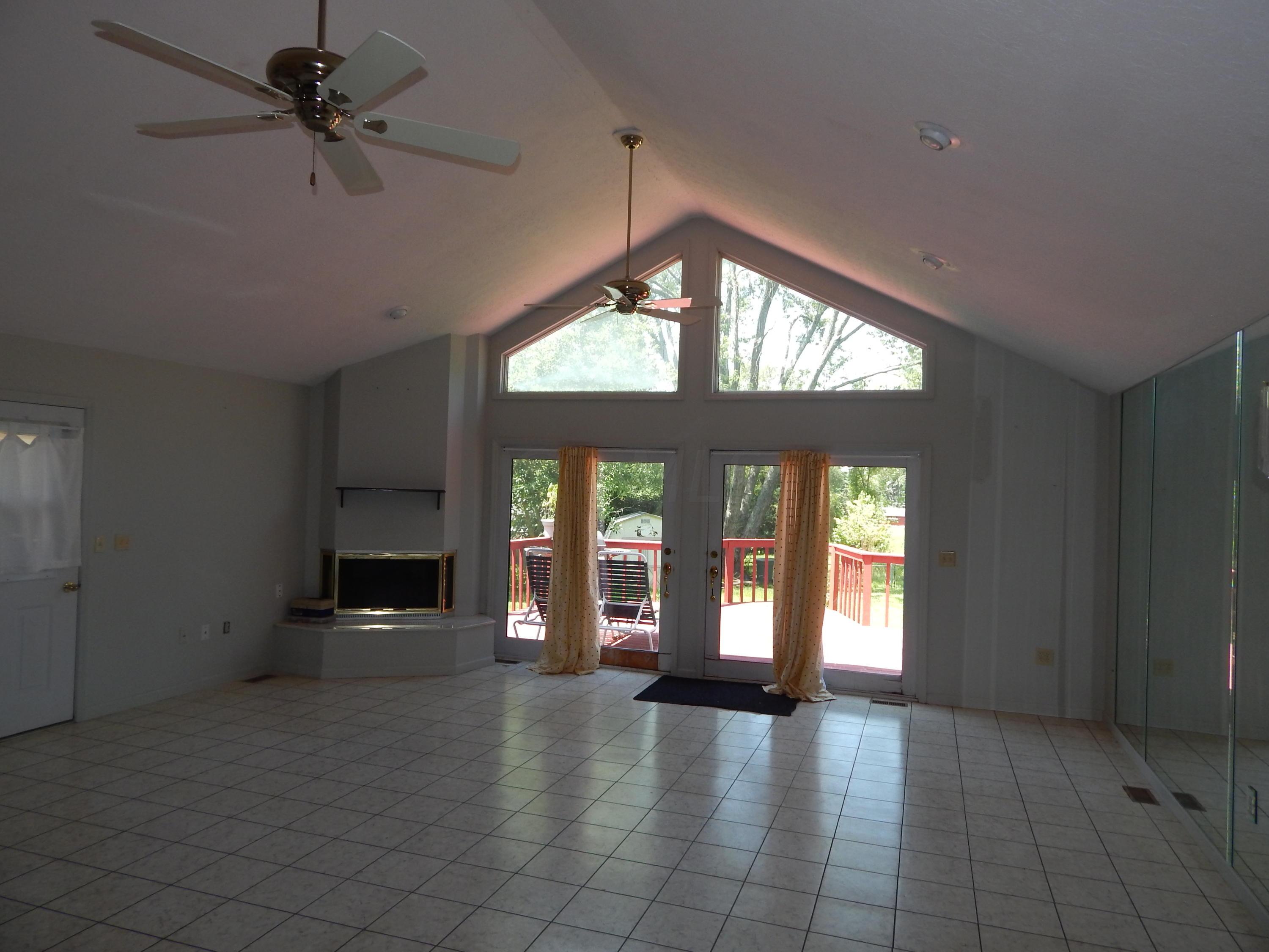 825 McNaughten Road Columbus, OH 43213 - Photo 19 of 44 Gallery Image 19