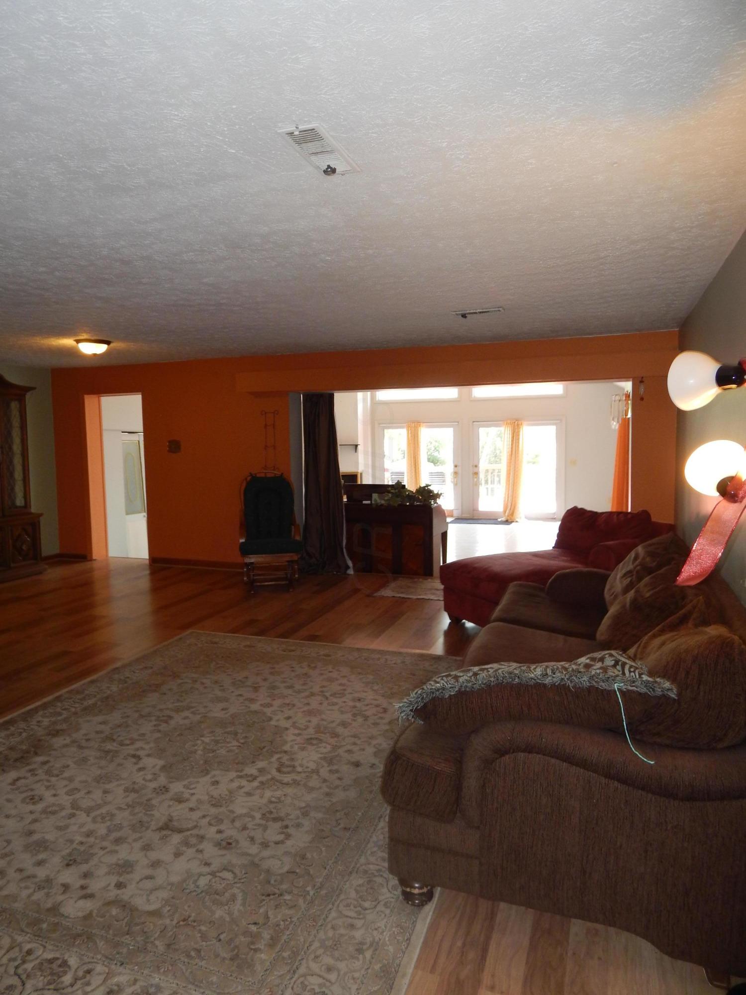 825 McNaughten Road Columbus, OH 43213 - Photo 25 of 44 Gallery Image 25