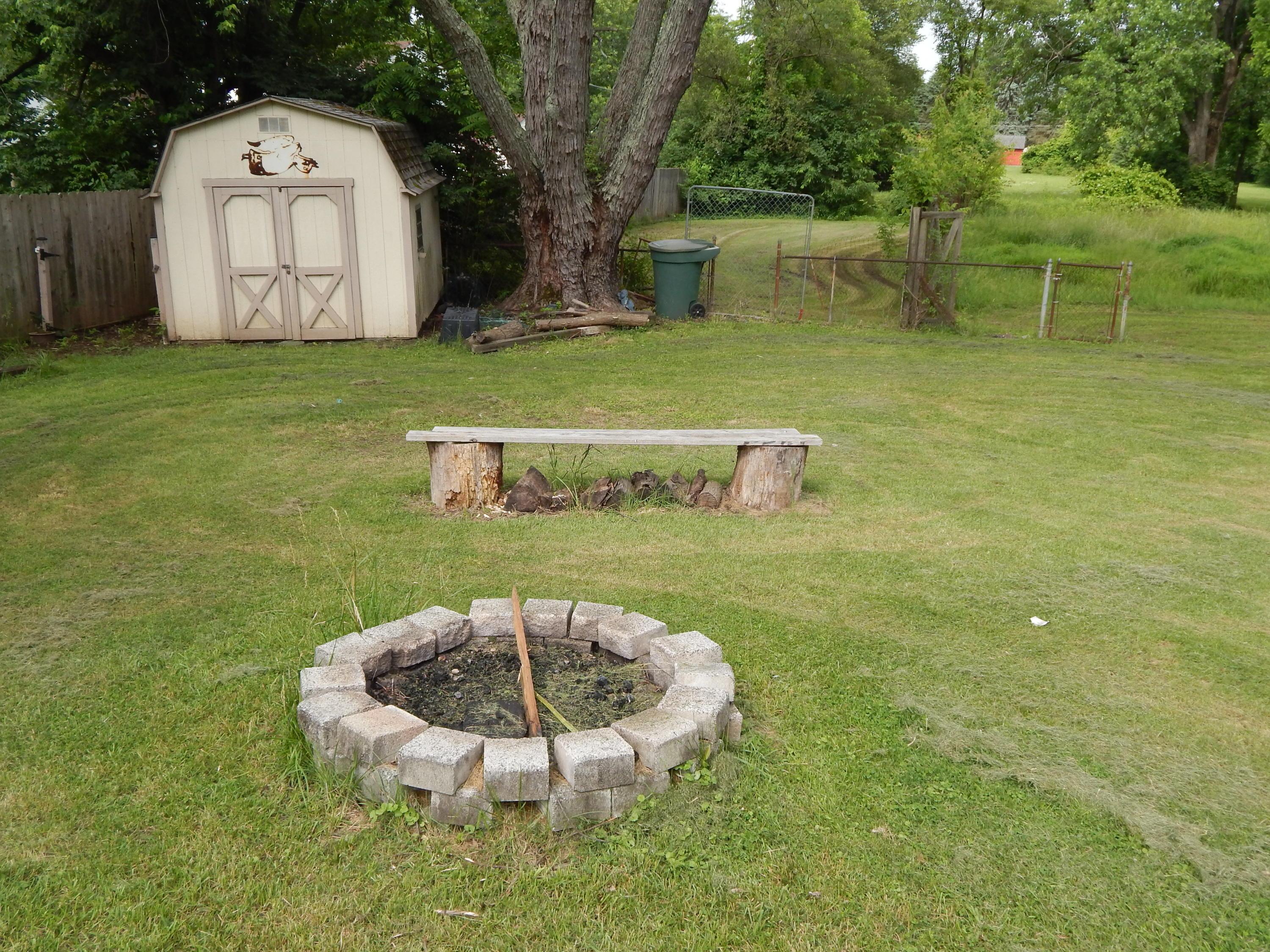 825 McNaughten Road Columbus, OH 43213 - Photo 10 of 44 Gallery Image 10